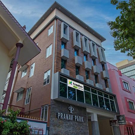 Treebo Pranav Park Hotel Vellore Exterior photo